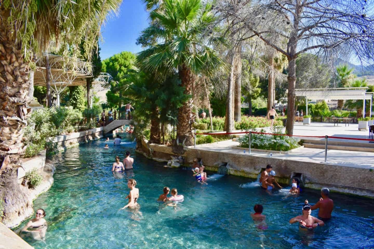 Pamukkale-Healthy-Thermal-Tours-Turkey
